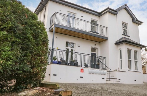 Roundham House | Riviera Heights