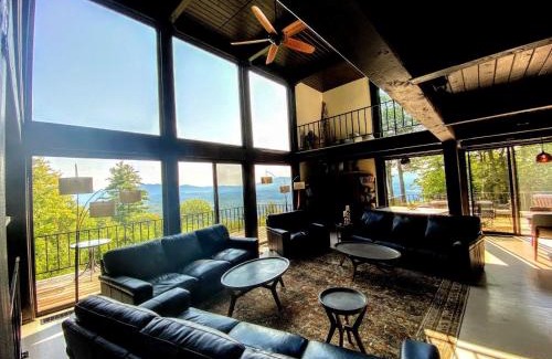 Whitefield House | RL Breathtaking views and grand unique style private mountain retreat 4WD recommended