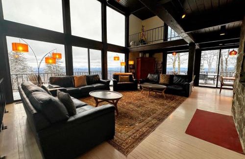 Whitefield House | RL Breathtaking views and grand unique style private mountain retreat 4WD recommended