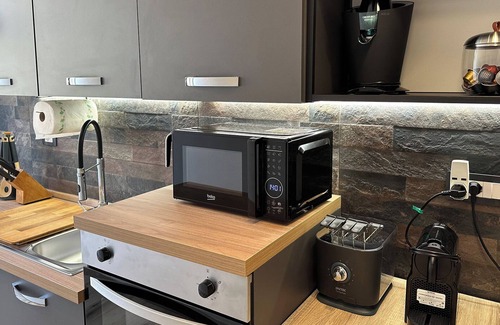 Nomentano Apartment | RM 191 - Guest Housena home away from home