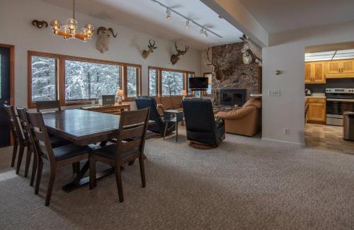 Teton Village House | RMR: Stock House in Teton Village