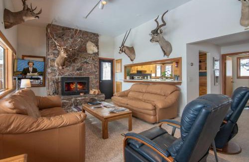 Teton Village House | RMR: Stock House in Teton Village