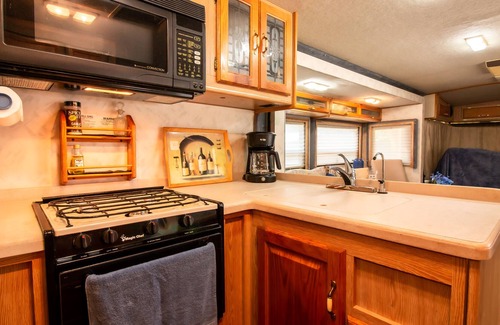 Niceville House | Road House