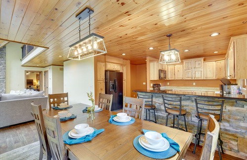 Roan Mountain House | Roan Mountain Home w/Deck Near Appalachian Trail!