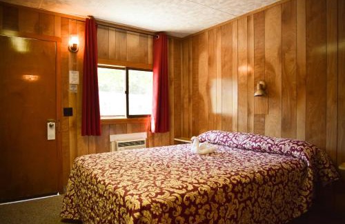 Salsbury Cove Hotel | Robbins Motel