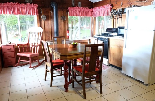 Idlewild Cottage | Robertson's Cottages; Door County Waterfront Resort/Edgewater Home, Dog Friendly