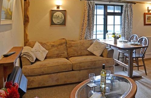 Elmsted House | Robins Nest - 29409