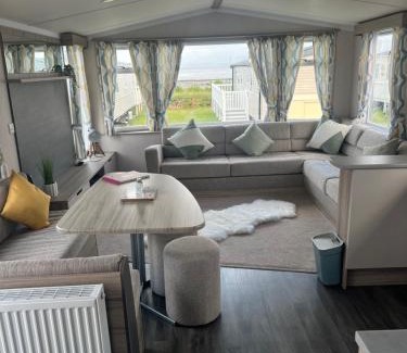 Southerness Resort | Robinson retreats beautiful caravan with sea views pet friendly
