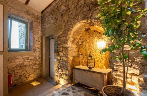 Lustra Apartment | Rocha Suites