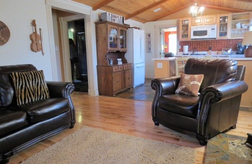 Prescott House | Rock House - Prescott Cabin Rentals