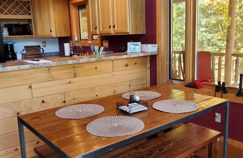 Loretto House | Rock Lake Retreat: A Cozy Lakeside Getaway Wrapped in Autumn Beauty