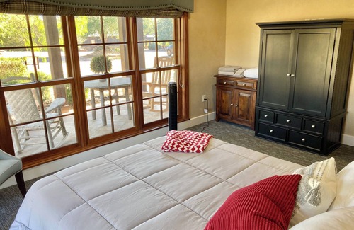 Anderson Resort | Rock Lake Retreats & Events- Entire Property