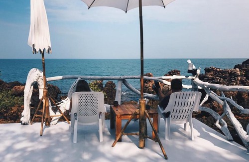 Nuea Khlong House | Rock View Terrace