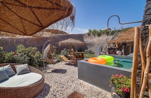 Emporio Villa | Rock Villas Complex 5BR Cave Villa w/Pool, Hot Tub & Castle View