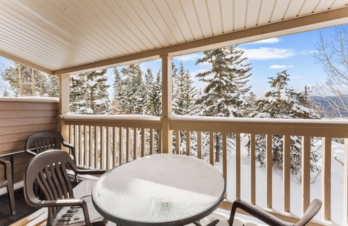 Historic District Villa | Rockridge #49