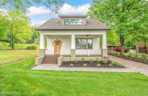 Knoxville House | Rocky Top Retreat