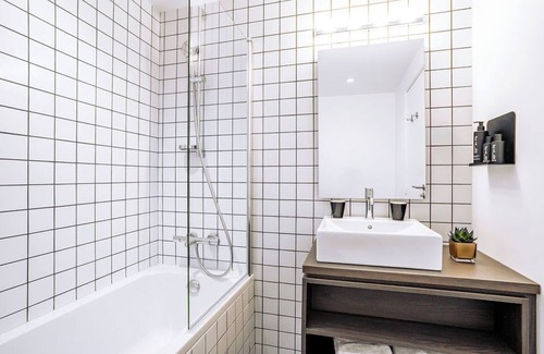 Le Rouet Hotel | RockyPop Marseille hôtel