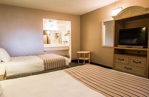 Apopka Hotel | Rodeway Inn Apopka South