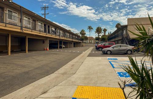 National City Hotel | Rodeway Inn National City San Diego South