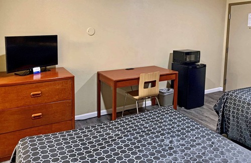 Southeastern Sacramento Hotel | Rodeway Inn Sacramento - University Area