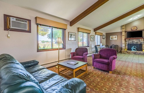 St. Joseph Hotel | Rodeway Inn Saint Joseph