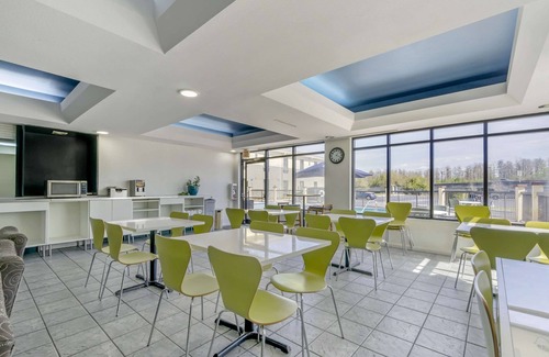 Wesley Chapel Hotel | Rodeway Inn