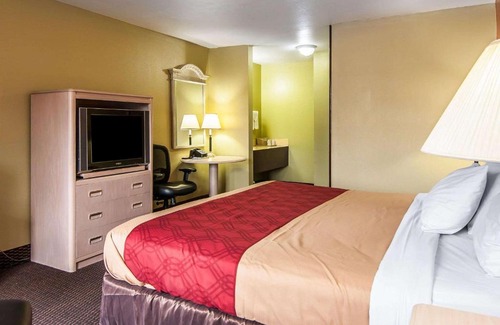 Corvallis Hotel | Rodeway Inn Willamette River