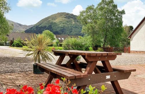 West Laroch House | Roe Deer Cottage