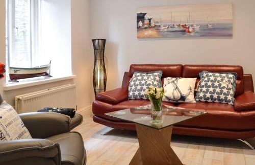 Mylor Churchtown House | Roland Cottage