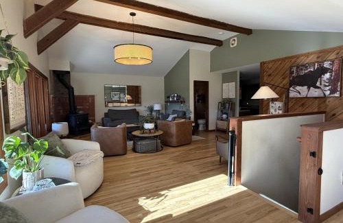 Rollinsville House | RollinsVilla home