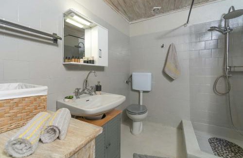 Paxos Villa | Romanatika House by PaxosRetreats