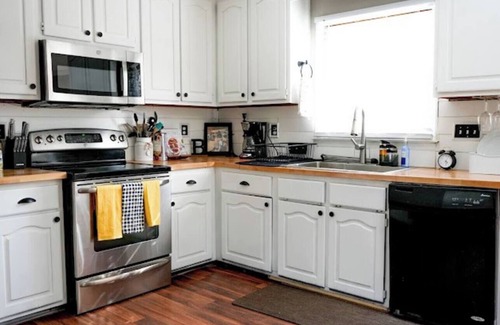 Fayetteville House | Roman’s Retreat