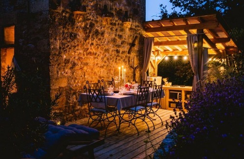Beaumont-du-Perigord House | Romantic stay with spa, sauna and home cinema