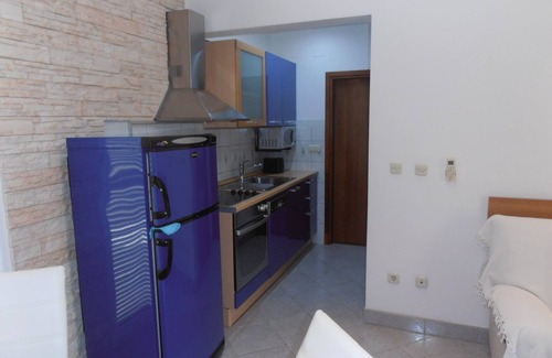 Vintijan Cottage | Romantic Apartment in a Detached House with Private Entrance