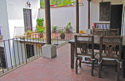 Antigua Guatemala House | Romantic colonial home with fireplace & terrace