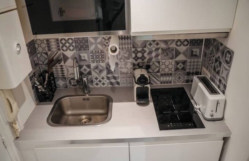 Villejuif Apartment | Romantic & connected 10 min from line 14 + parking lot