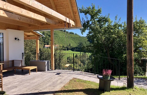 Fresing Cottage | Romantic farmhouse in the vineyards of southern Styria