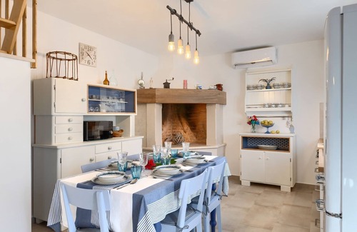 Mali Vareski House | Romantic holiday home with jacuzzi, BBQ, WiFi