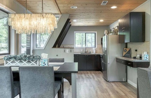 Wright City Ski Chalet | Romantic Innsbrook Woodland Escape