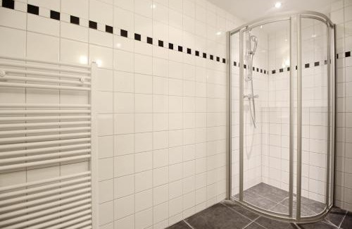 Grachtengordel-West Bed & Breakfast | Romantic Jordaan Canalsuite near Anne Frank House