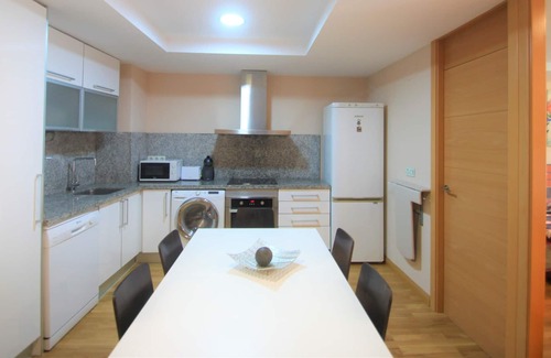 San Anton Apartment | Romantic loft in the heart of Alicante with views of the Castle of Santa Bárbara.