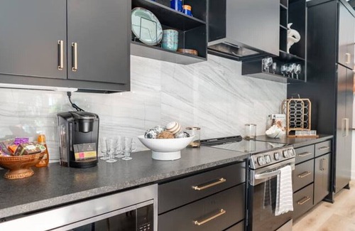 Smith County House | Romantic Luxury Villa with Private Pool, Hot Tub, Outdoor Kitchen & Fire Pits