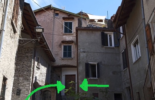 Olcio Apartment | Romantic studio apartment a stone's throw from the lake