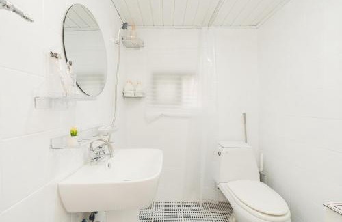 Cheonho-dong Apartment | Romantic Terrace, 4people,2beds 2rooms, Jamsil Station, Lotte World, KSPO Dome