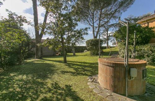 Monteverde Nuovo Villa | Rome Garden Hill