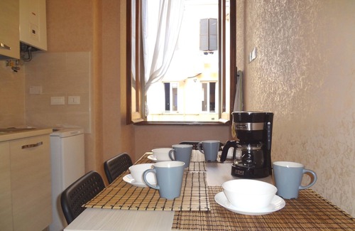 Esquilino Apartment | Rome Historic Core Apartment - Between Colosseum & Termini – A/C, Wi-Fi, Netflix