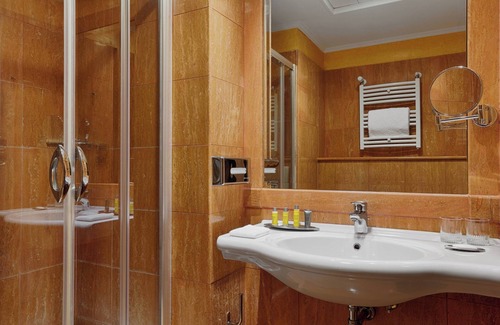 Zona XL Magliana Vecchia Hotel | Rome Marriott Park Hotel