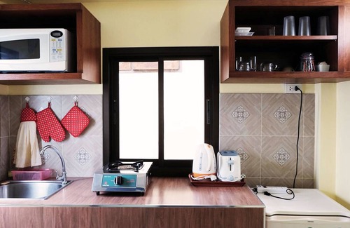 Cherngtalay Hotel | Ron's Bungalow