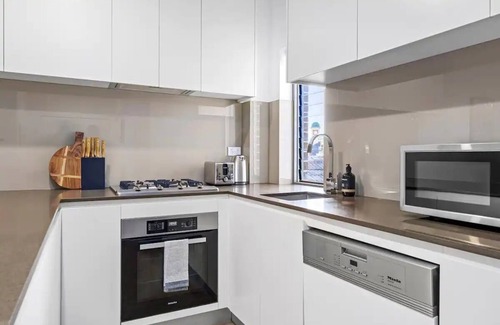 Newtown Apartment | Rooftop 2 Bed Apt With Terrace at Newtown | MHS