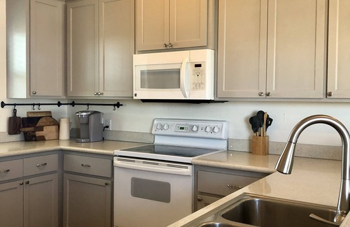 Port O Connor House | Rooftop deck -2 bedroom/2 bath home with panoramic water view of Port O’Connor!
